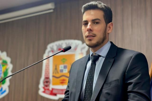 Charles da Educação
